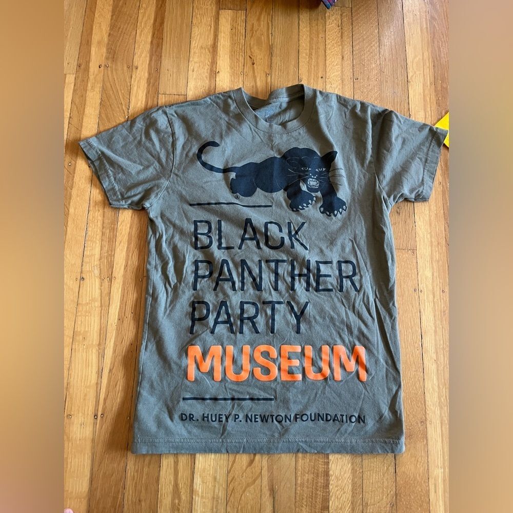 Black Panther Party Museum t-shirt S modern fit unisex T cotton black history SF